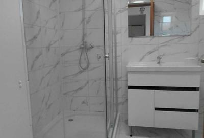 Apartament cu 3 camere decomandat în Central - 1