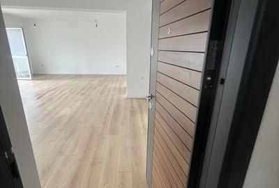 Apartament cu 3 camere în Unirea - 1