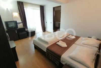 Pensiune 13 camere 16 bai sauna piscina si teren 1565 mp Cisnadioara - 30