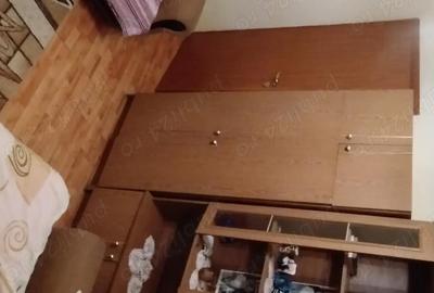 Apartament cu 3 camere semidecomandat în Central - 1