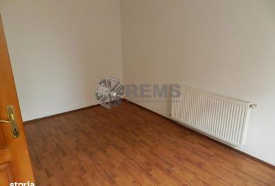 Casă cu 5 camere cu Teren 50 Mp în Ciupercenii Noi - 10