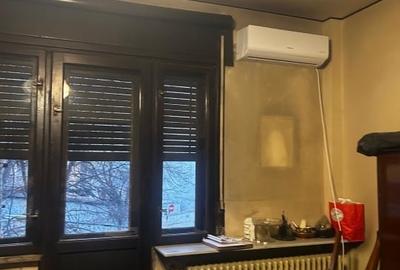 Apartament cu 3 camere decomandat în P-ța Victoriei - 2