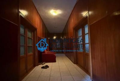 Casă cu 5 camere cu Teren 675 Mp în Central - 4