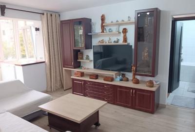 Alexandru Cel Bun Zimbru apartament 3 camere 52 mp cu CT