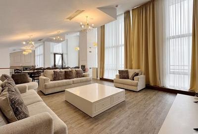 Penthouse generos cu priveliste spre Masivul Postavarul