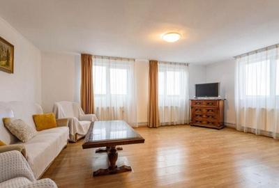 Casă cu 4 camere cu Teren 1860 Mp în Central - 2