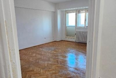 Apartament cu 4 camere decomandat în 13 Septembrie - 11