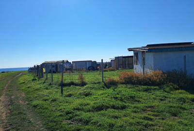 Teren Construcții intravilan de 999 mp, în Est - 6
