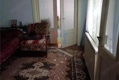 Casă cu 4 camere cu Teren 235 Mp în Central - 9