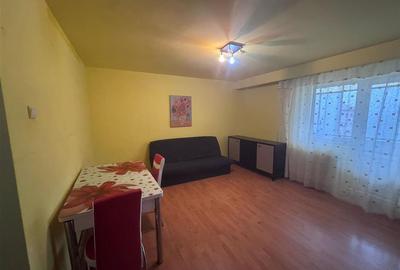 Apartament cu 2 camere decomandat în Hipodrom 4 - 8