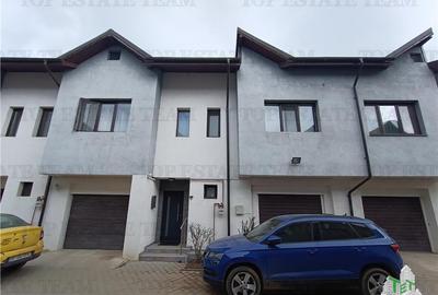 Casă cu 4 camere cu Canalizare în Central - 2