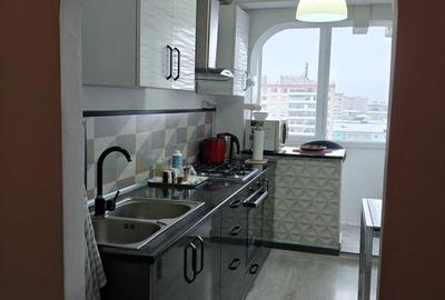 Apartament cu 3 camere decomandat în Micro 6 - 2