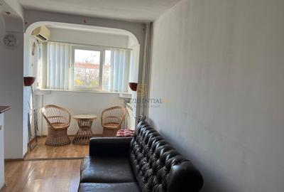 Garsoniera, etaj 2/10, zona Titan, gata de mutare, Comision 0 - 5