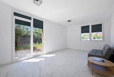 Apartament cu 3 camere decomandat în UTA - 1