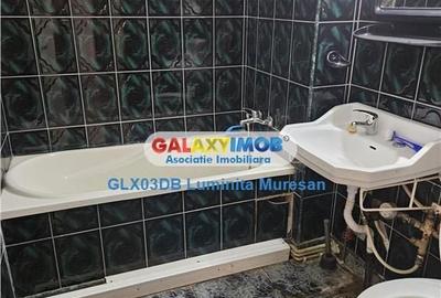 Apartament cu 4 camere în Aleea Trandafirilor - 12