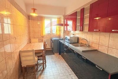 De închiriat apartament 4 camere, recompartimentat în 3, Iancului - 15