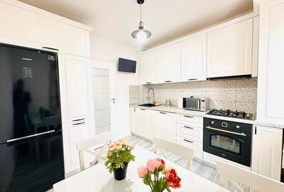 Apartament cu 3 camere decomandat în Berceni - 1