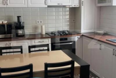 Casă cu 5 camere cu Teren 300 Mp în Bună Ziua