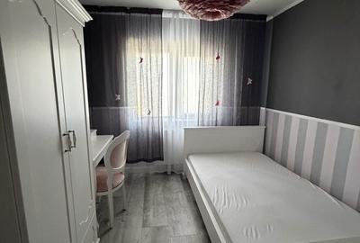 Apartament cu 3 camere decomandat în Exterior Vest - 6