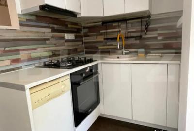 Apartament cu 3 camere decomandat în Central - 4