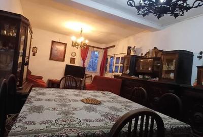 Casă cu 4 camere decomandat cu Canalizare în Central - 12