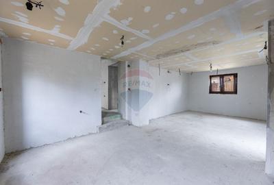 Casă individuală cu 3 camere cu Canalizare în Variașu Mare - 6