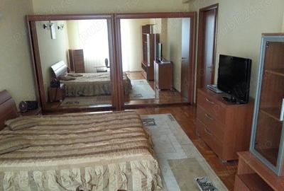 Apartament cu 3 camere semidecomandat în Vest - 10