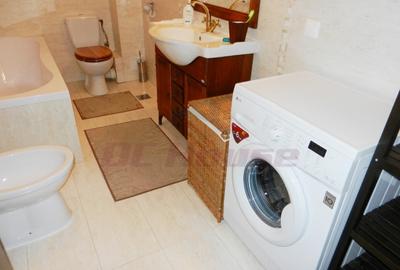 Apartament 3 camere de inchiriat ~ Etaj 3/6 ~ Bloc 2011 - 12