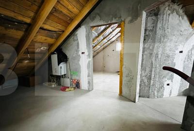 Casă cu 5 camere cu Teren 650 Mp în Central - 9