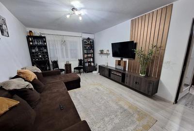 Apartament cu 3 camere decomandat în Central - 1