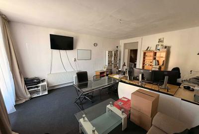 Spațiu comercial, de 60 mp, în Central - 2