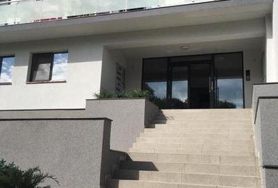 Apartament cu 3 camere decomandat în Central - 4