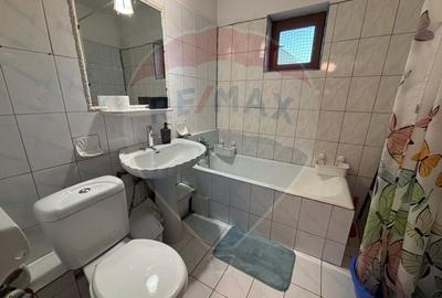 Crangasi - 3 camere, 2 bai, termopan + PVC, balcon inchis, bloc 1988 - 11