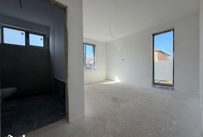 Casă cu 4 camere cu Teren 465 Mp în Sânpetru - 4