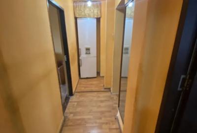 Apartament cu 3 camere decomandat în Filiași - 7