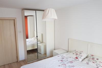 Apartament cu 2 camere semidecomandat în Colentina