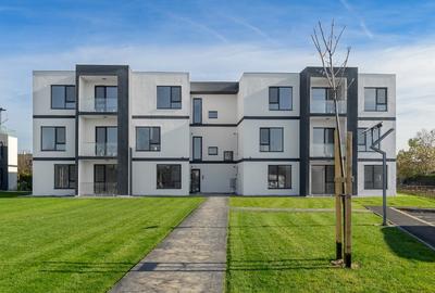 Apartament cu 3 camere semidecomandat în 1 Decembrie - 3