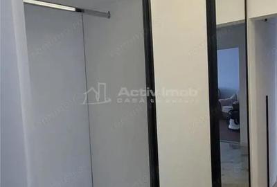 Apartament cu 3 camere decomandat în Micro 17 - 4