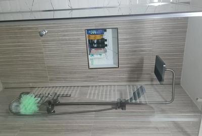 Casă cu Teren 387 Mp în Central - 2