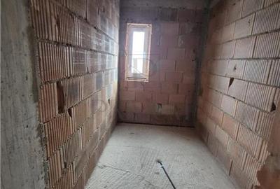 Duplex cu 4 camere cu Canalizare în Urseni - 5