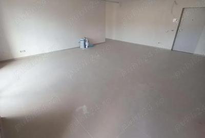 Spațiu comercial, de 105 mp, în Universității - 1