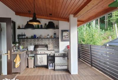 Casă cu 6 camere cu Teren 1500 Mp în Marginea - 1