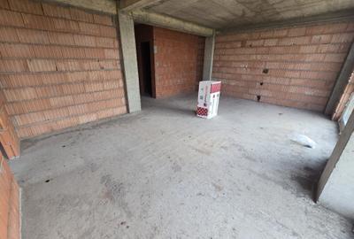 Apartament cu 2 camere semidecomandat în Moșnița Nouă - 13