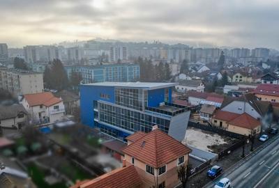 Birou, de 1,780 mp, în Aurel Vlaicu - 10