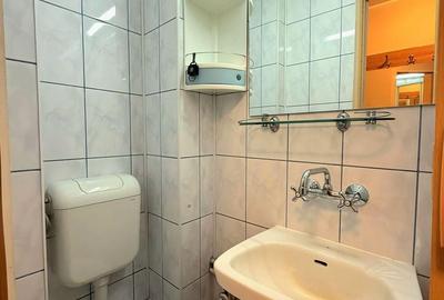 Apartament cu 4 camere semidecomandat, mobilat în Circumvalațiunii - 7
