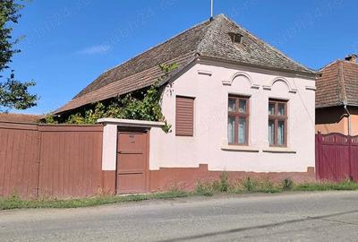 Casă cu 4 camere în Aita Mare - 4