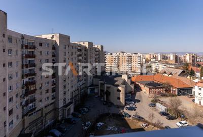 Apartament cu 4 camere decomandat în 13 Decembrie - 22