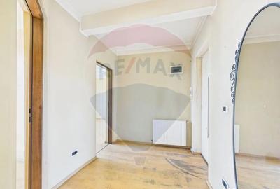 Apartament cu 2 camere decomandat în Parcul Carol - 4