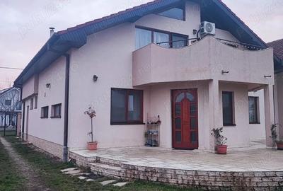 Casă cu 6 camere în Nufărul - 7