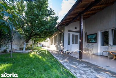 Casă cu 8 camere cu Teren 1385 Mp în Sânmartin